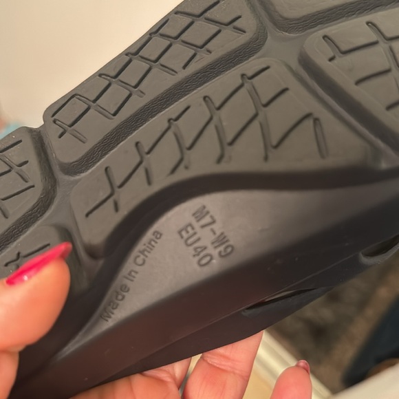 Sovella Women’s PF Thong Black, Size 9 - Picture 5 of 8